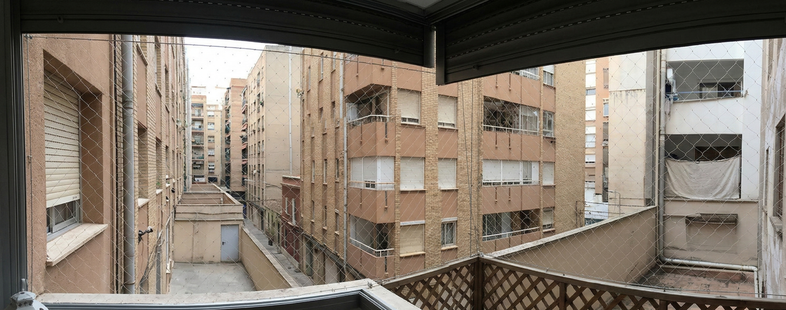 Cerramiento de terraza con red invisible